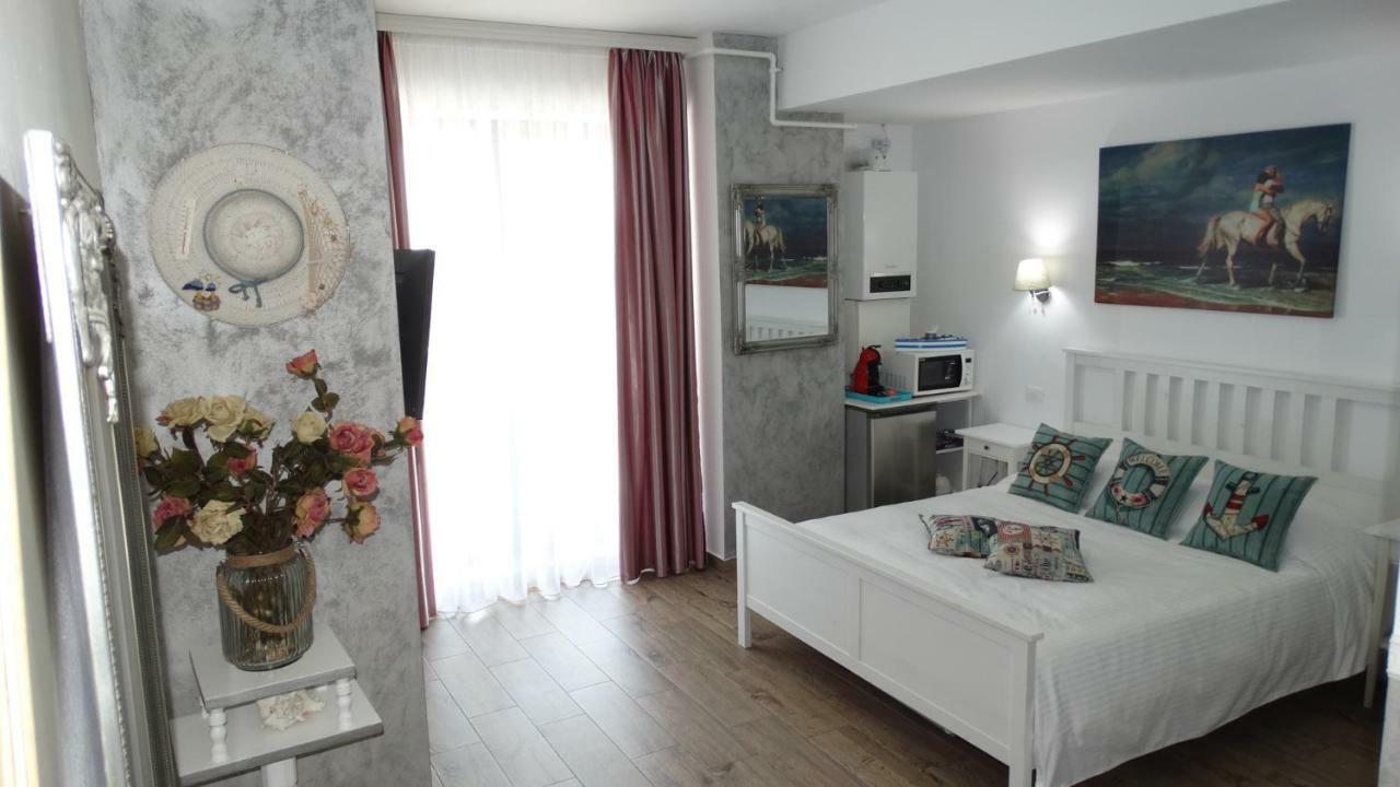 Bluemarina Apartamente Mamaia Εξωτερικό φωτογραφία